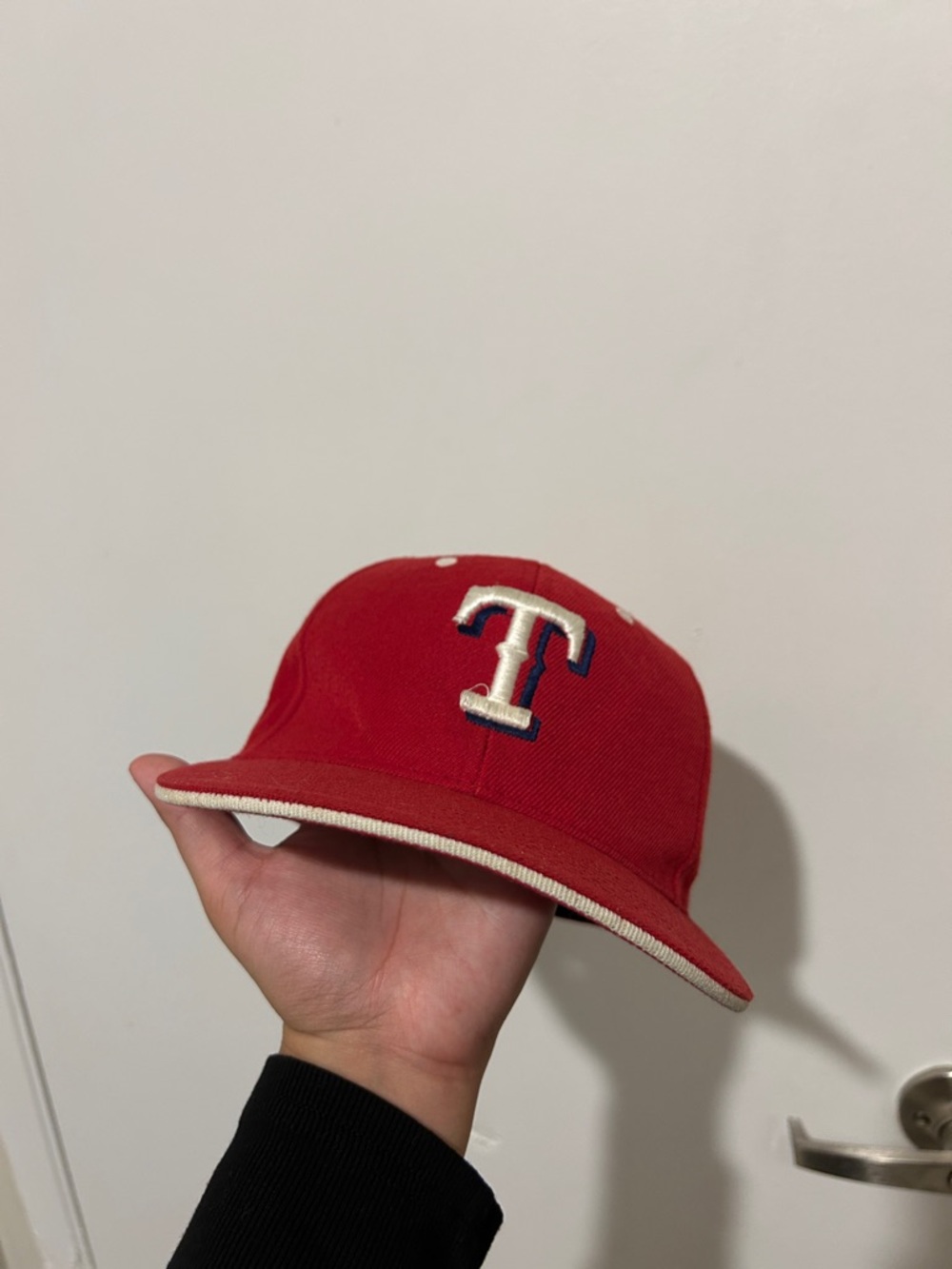 Red Texas Rangers baseball cap - Picture 6 of 6
